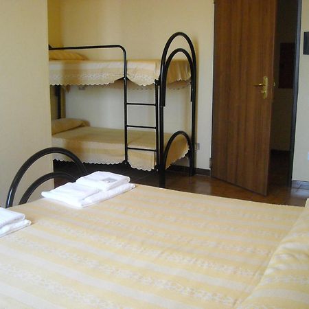 Ostello Bellavista Santa Maria Navarrese Ngoại thất bức ảnh