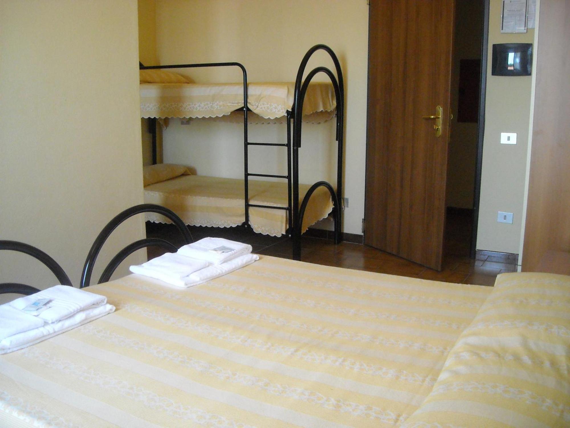 Ostello Bellavista Santa Maria Navarrese Ngoại thất bức ảnh