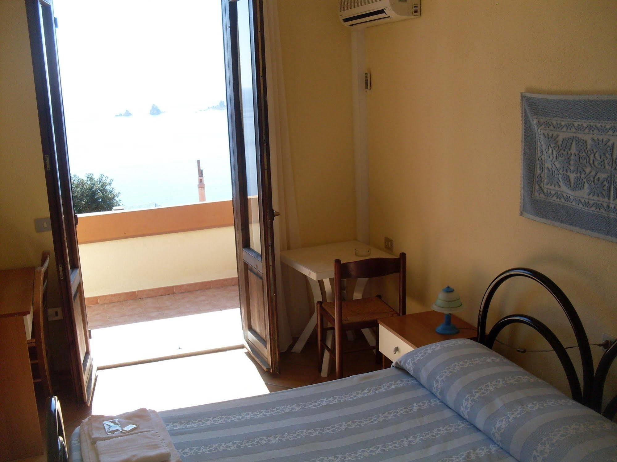 Ostello Bellavista Santa Maria Navarrese Ngoại thất bức ảnh